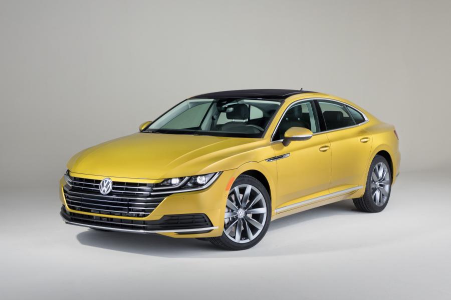  Volkswagen Arteon 4Motion 2018 года  (NA) (фото 1 из 41)